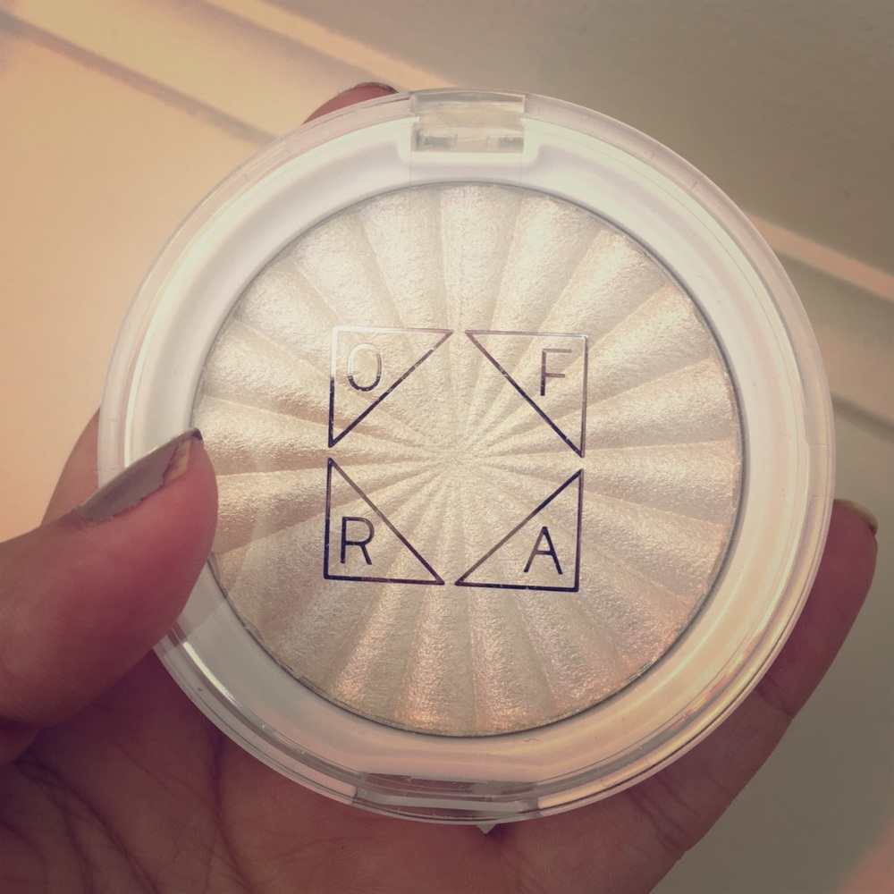 🏷OFRA Highlighter